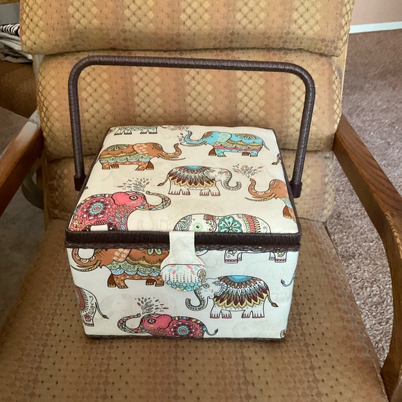 Sewing Box Gorgeous Colorful Elephants Fabric Padded w Handle - Picture 1 of 14